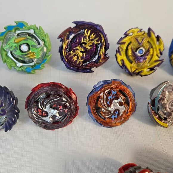 20 Complete Beyblades 6 Launchers + Extras - Picture 4 of 10
